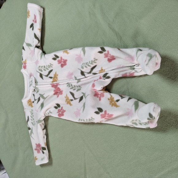 9 Piece Carter's Newborn Girl Clothing with Floral Dress and Onesies - Picture 15 of 16